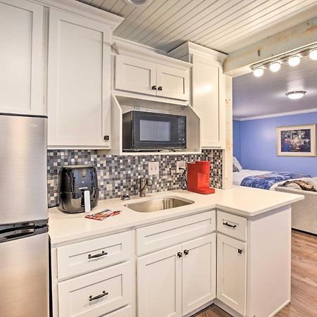 Updated Williamstown Apartment With Kitchen! Kültér fotó