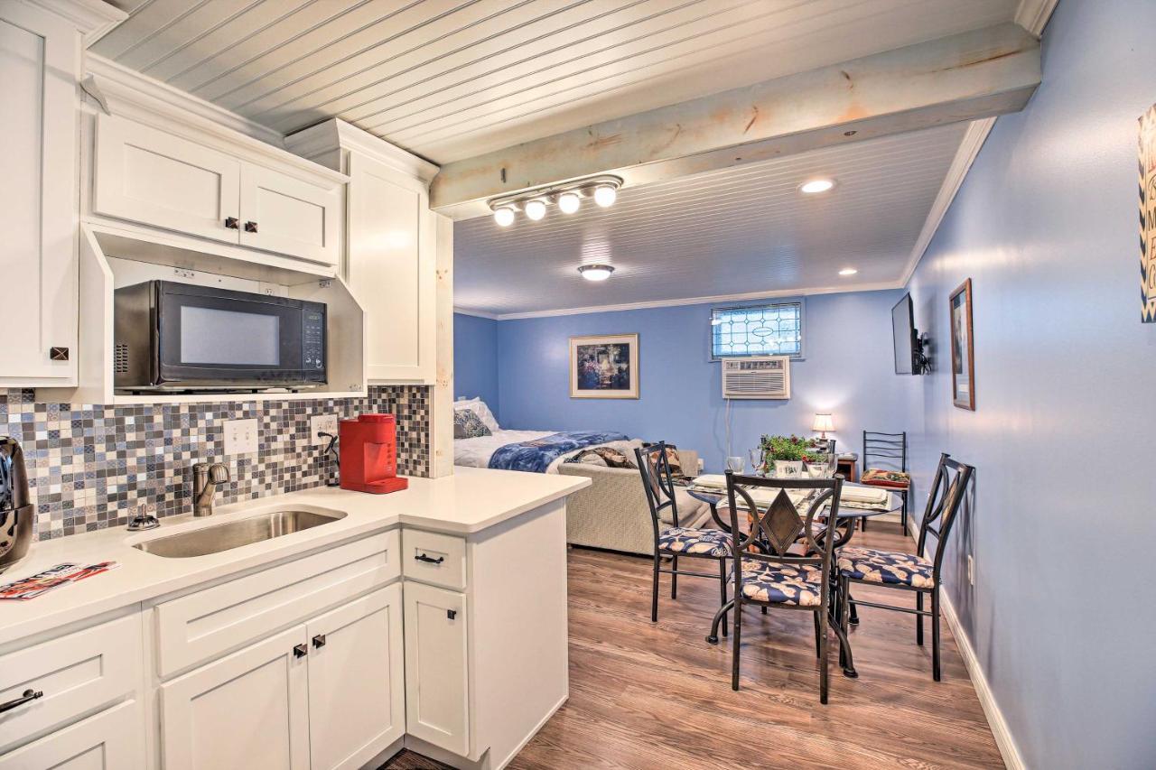Updated Williamstown Apartment With Kitchen! Kültér fotó
