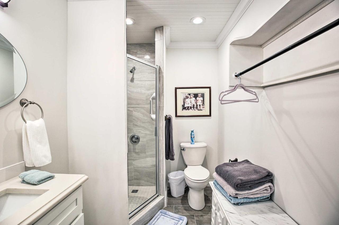 Updated Williamstown Apartment With Kitchen! Kültér fotó
