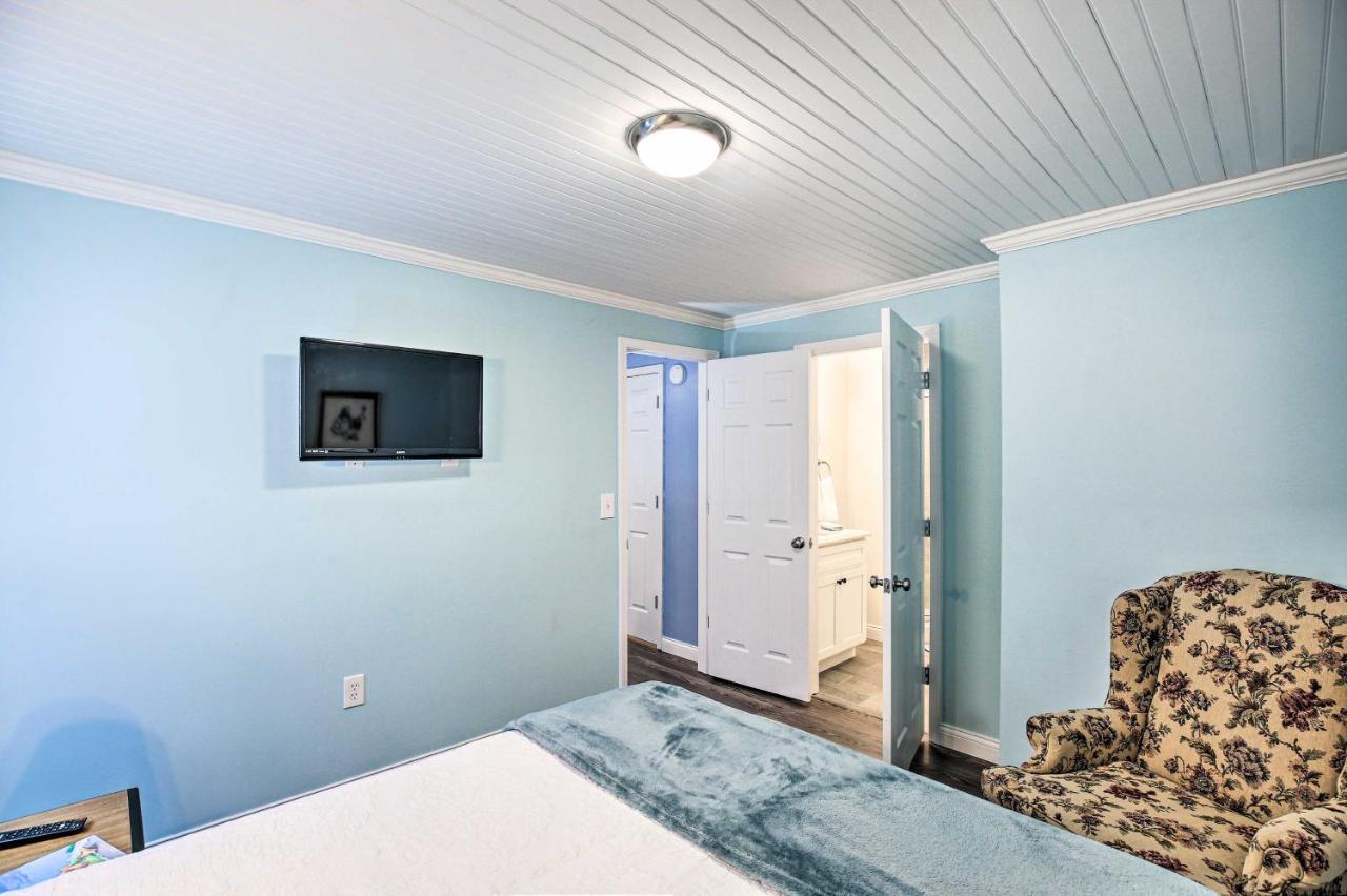 Updated Williamstown Apartment With Kitchen! Kültér fotó